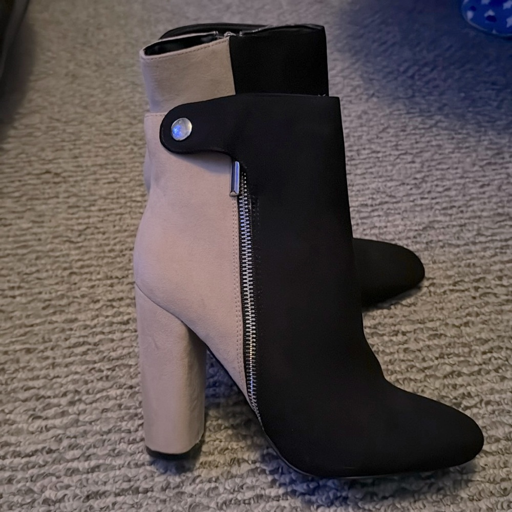 Dress shoes